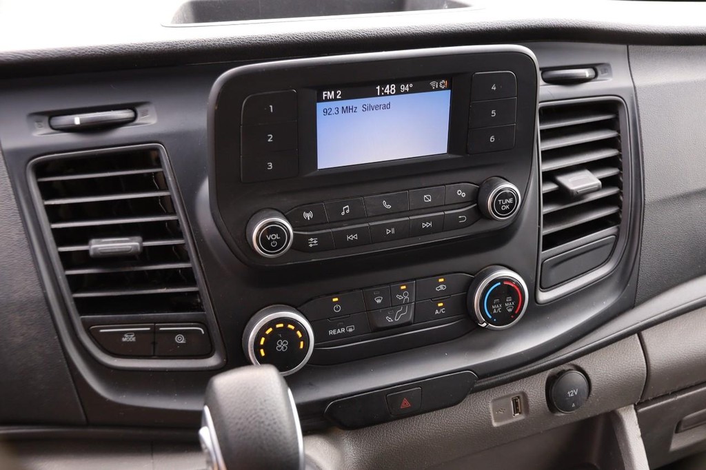 Ford Transit Passenger Wagon Vehicle Full-screen Gallery Image 13