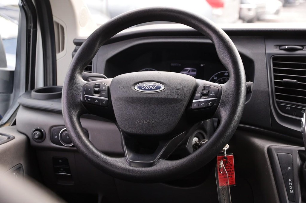 Ford Transit Passenger Wagon Vehicle Full-screen Gallery Image 21