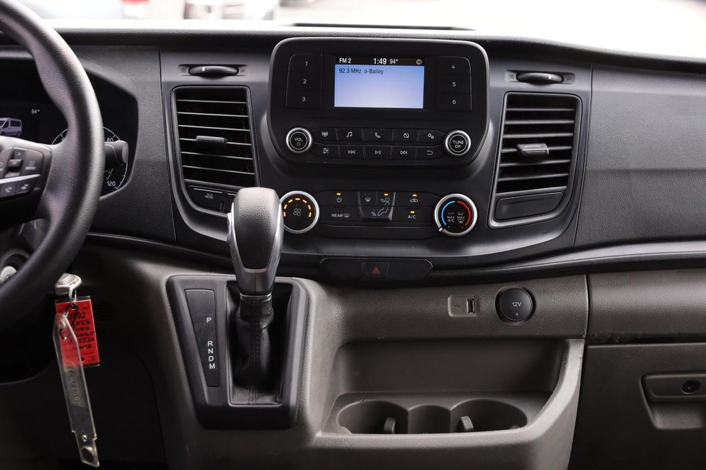 Ford Transit Passenger Wagon Vehicle Full-screen Gallery Image 22