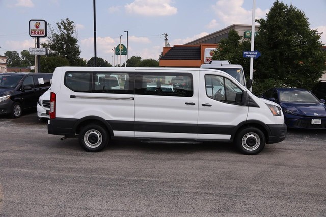 Ford Transit Passenger Wagon Vehicle Image 05