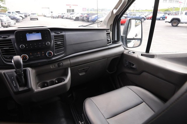 Ford Transit Passenger Wagon Vehicle Image 23