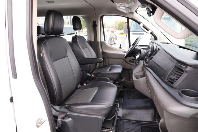 Ford Transit Passenger Wagon Vehicle Image 26