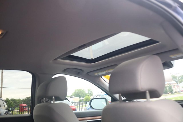 Honda CR-V Vehicle Image 21