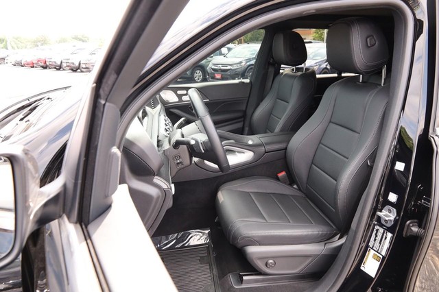 Mercedes-Benz GLE Vehicle Image 10