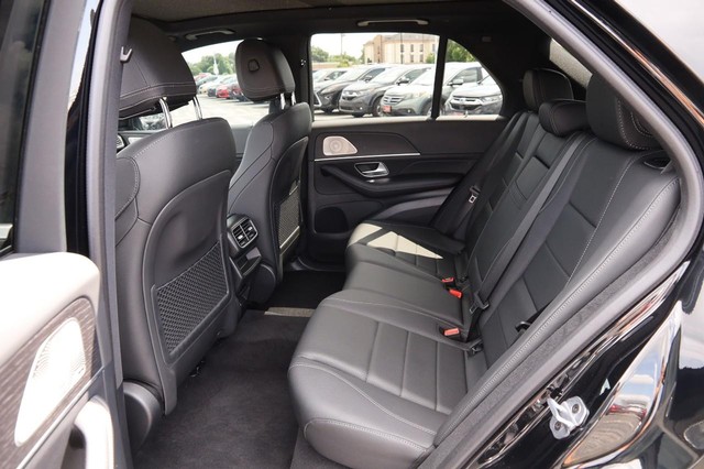 Mercedes-Benz GLE Vehicle Image 11
