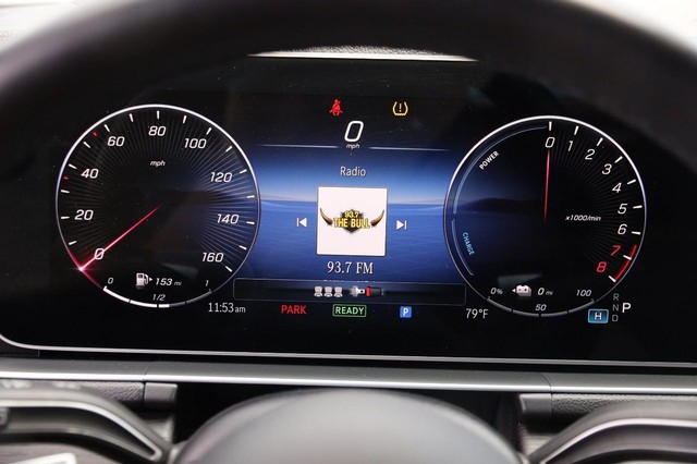 Mercedes-Benz GLE Vehicle Image 15