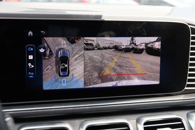 Mercedes-Benz GLE Vehicle Image 19