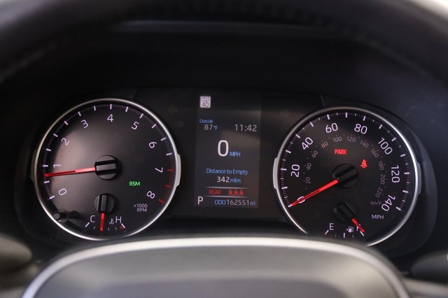 Toyota RAV4 Vehicle Image 15