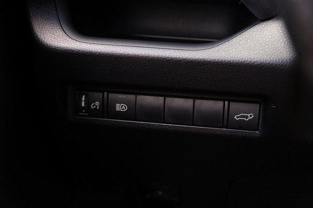 Toyota RAV4 Vehicle Image 21
