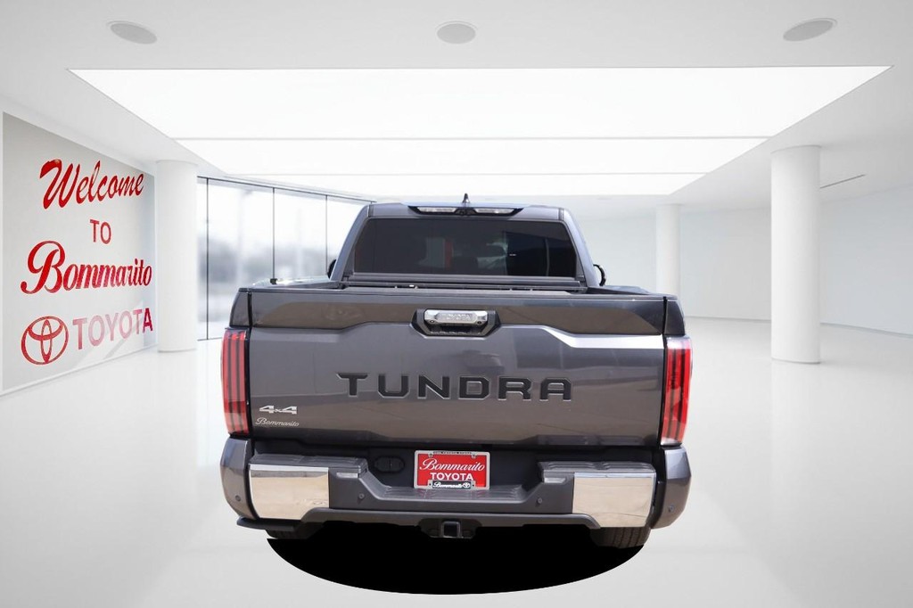 Toyota Tundra 4WD Vehicle Full-screen Gallery Image 6