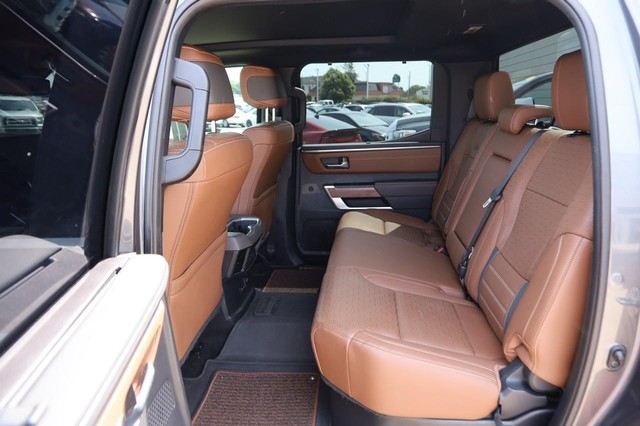 Toyota Tundra 4WD Vehicle Image 10