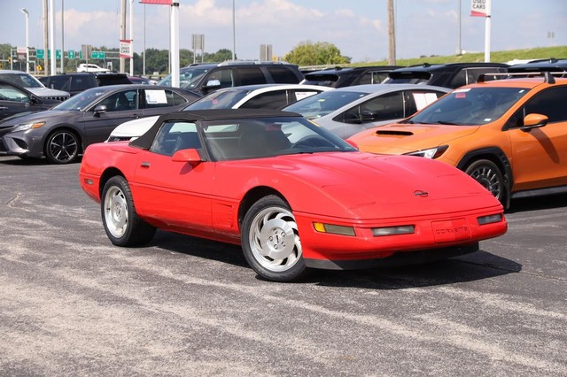 Chevrolet Corvette Vehicle Image 02