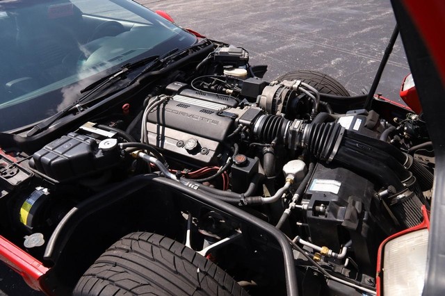 Chevrolet Corvette Vehicle Image 21