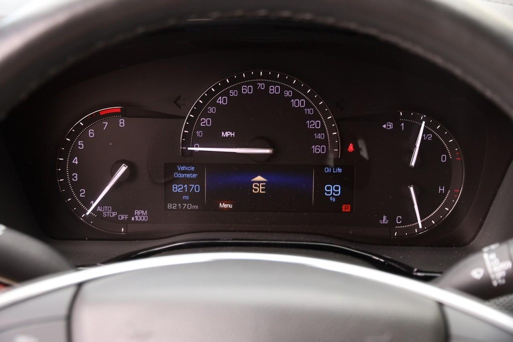 Cadillac XT5 Vehicle Full-screen Gallery Image 13
