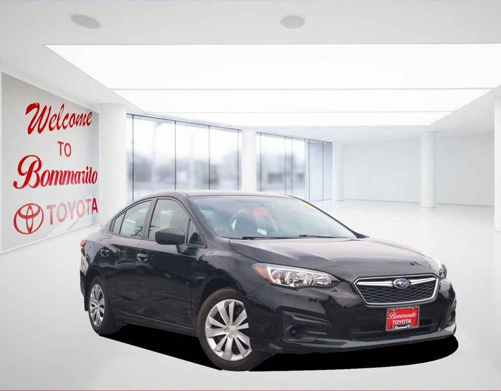 Subaru Impreza Vehicle Full-screen Gallery Image 2