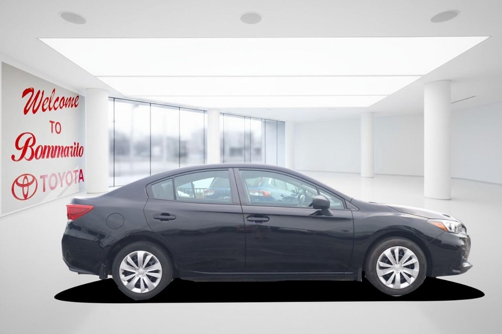 Subaru Impreza Vehicle Full-screen Gallery Image 5