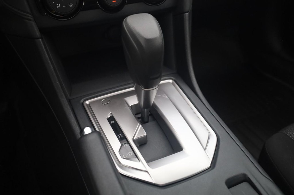 Subaru Impreza Vehicle Full-screen Gallery Image 19
