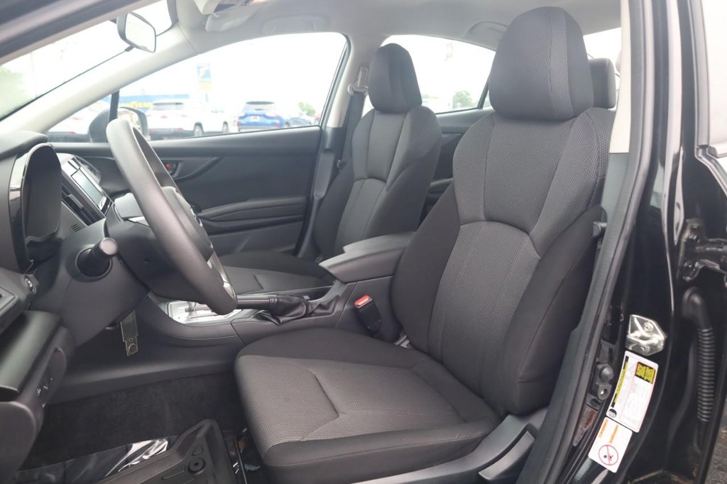Subaru Impreza Vehicle Full-screen Gallery Image 20