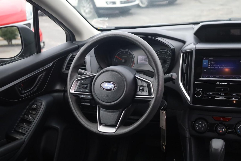 Subaru Impreza Vehicle Full-screen Gallery Image 23