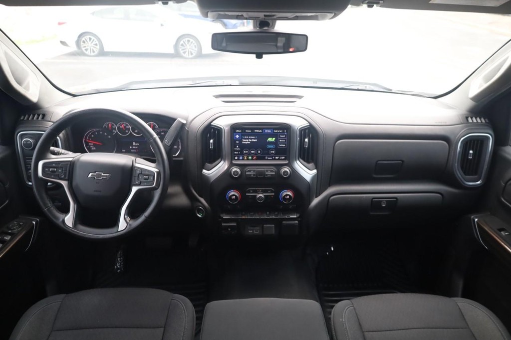 Chevrolet Silverado 1500 Vehicle Full-screen Gallery Image 7