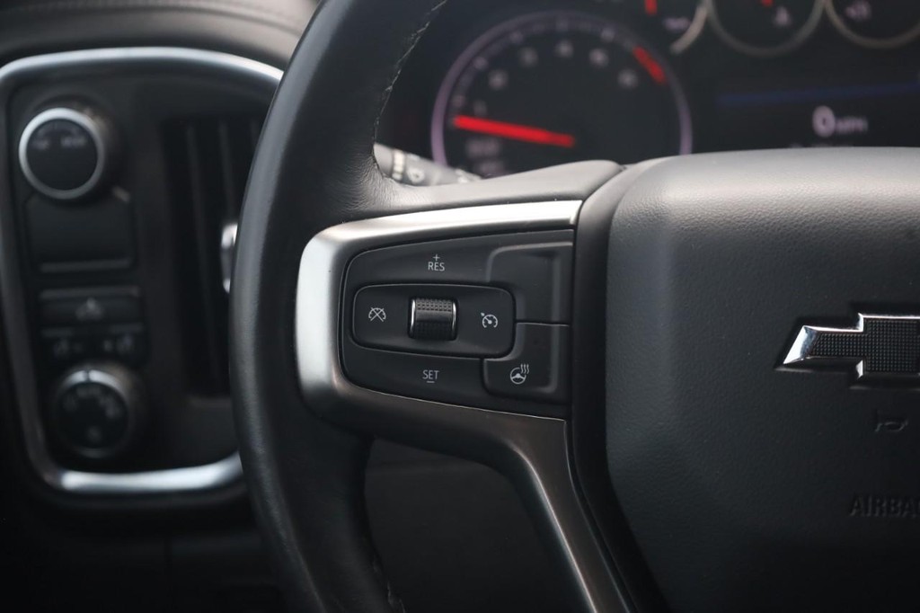 Chevrolet Silverado 1500 Vehicle Full-screen Gallery Image 10