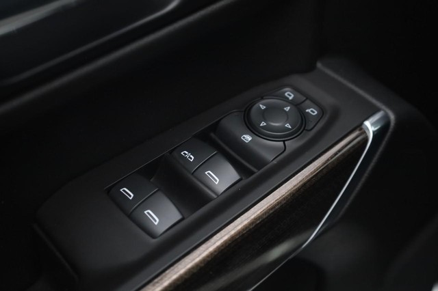 Chevrolet Silverado 1500 Vehicle Image 11