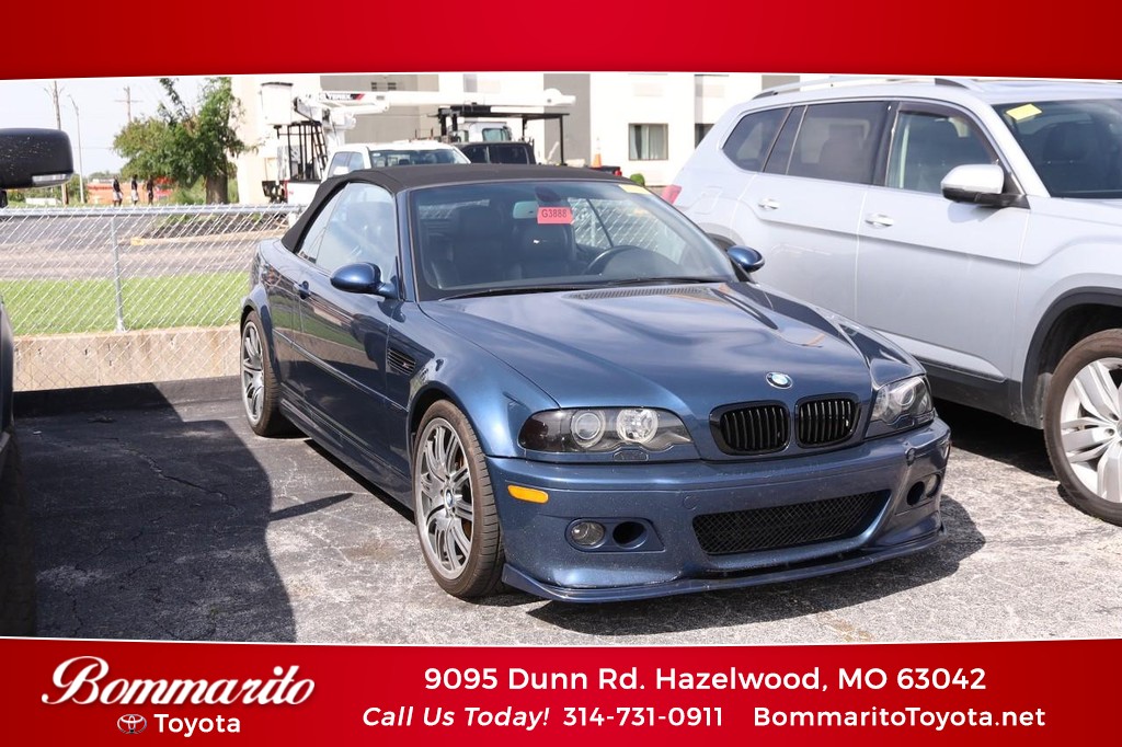 BMW 3 Series Vehicle Full-screen Gallery Image 01