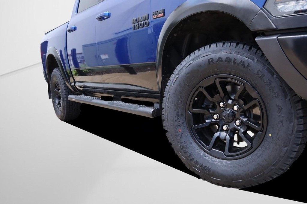Ram 1500 Vehicle Full-screen Gallery Image 3