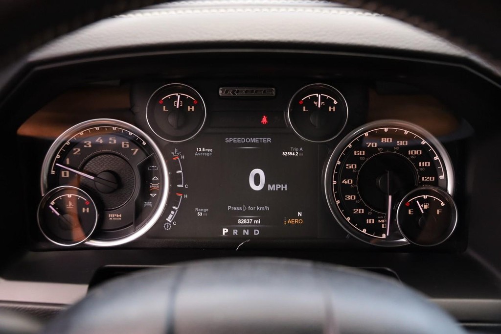 Ram 1500 Vehicle Full-screen Gallery Image 13