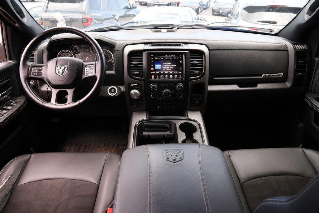 Ram 1500 Vehicle Full-screen Gallery Image 20