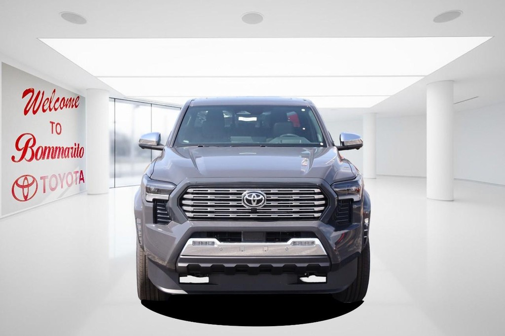 Toyota Tacoma 4WD Vehicle Full-screen Gallery Image 4
