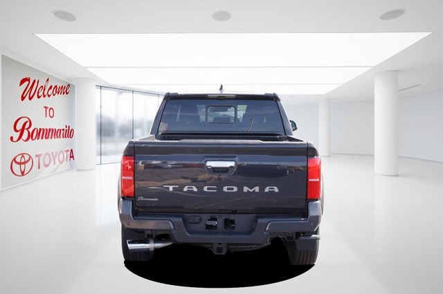Toyota Tacoma 4WD Vehicle Image 06