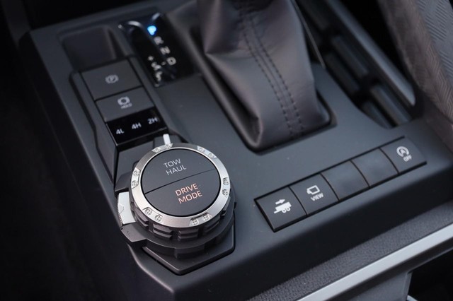 Toyota Tacoma 4WD Vehicle Image 19