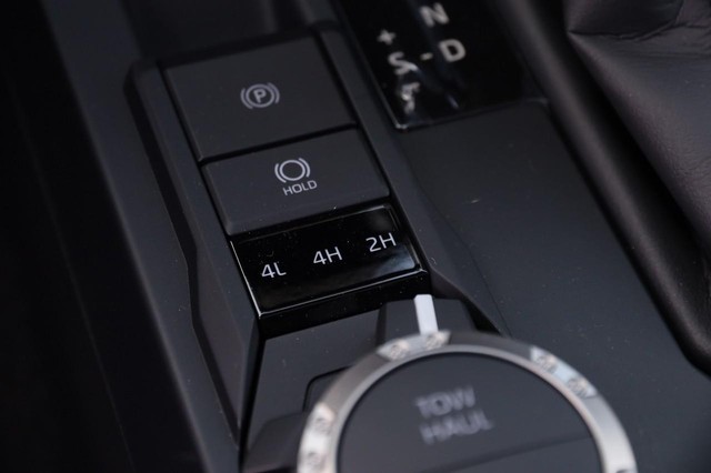 Toyota Tacoma 4WD Vehicle Image 21