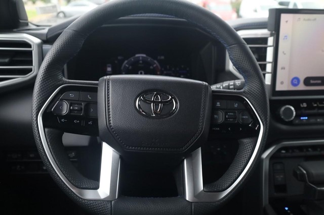 Toyota Sequoia Vehicle Image 07