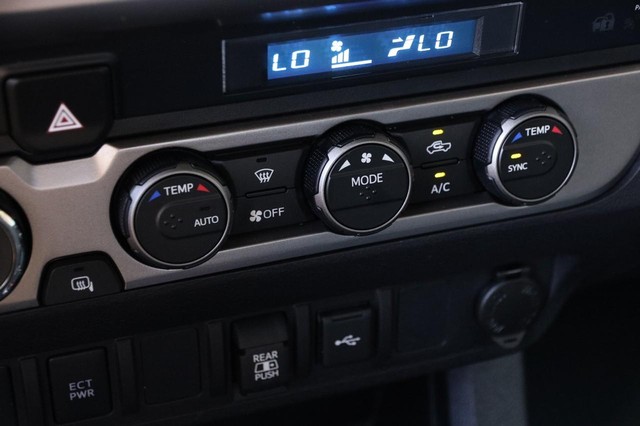 Toyota Tacoma 4WD Vehicle Image 16