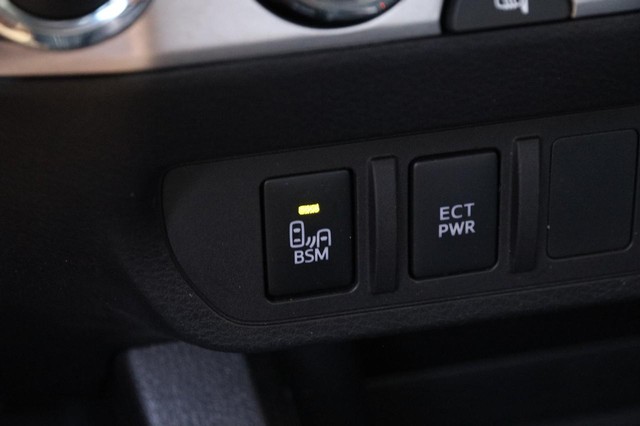Toyota Tacoma 4WD Vehicle Image 17