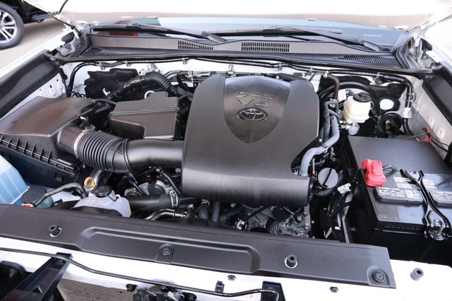 Toyota Tacoma 4WD Vehicle Image 26
