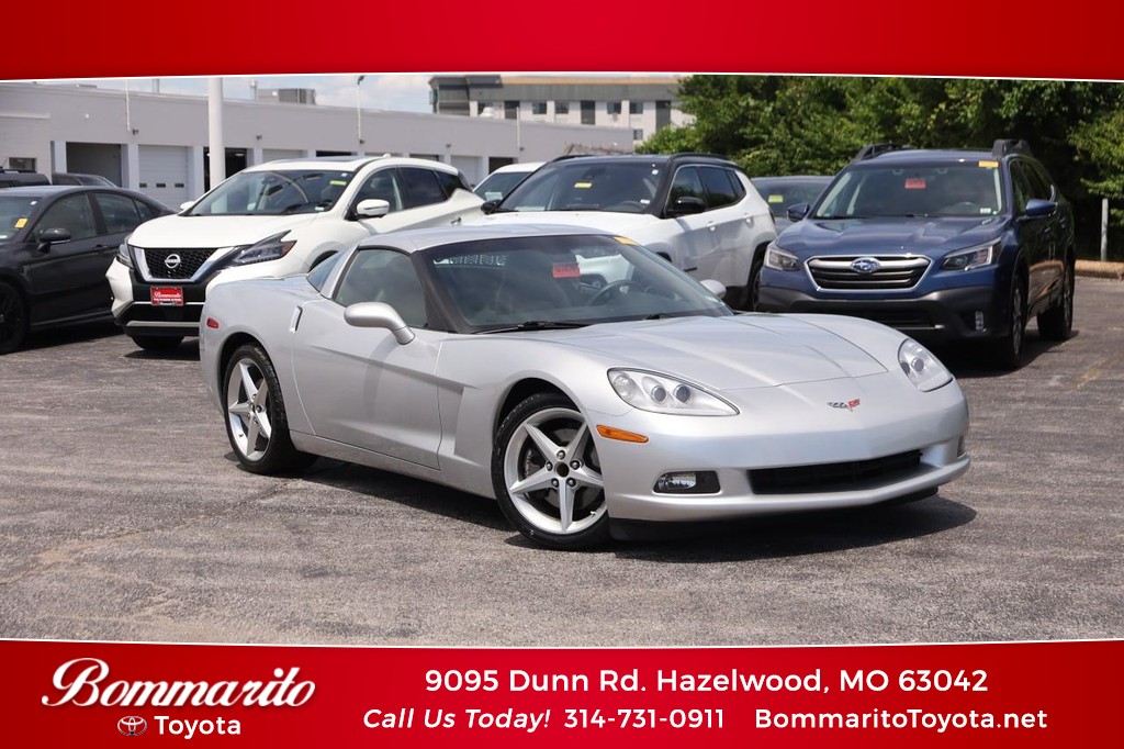 Chevrolet Corvette Vehicle Full-screen Gallery Image 01
