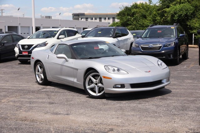 Chevrolet Corvette Vehicle Image 02