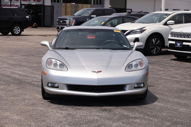 Chevrolet Corvette Vehicle Image 04
