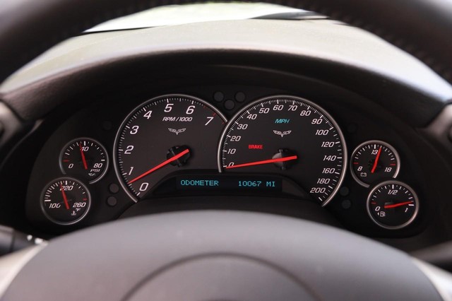 Chevrolet Corvette Vehicle Image 15