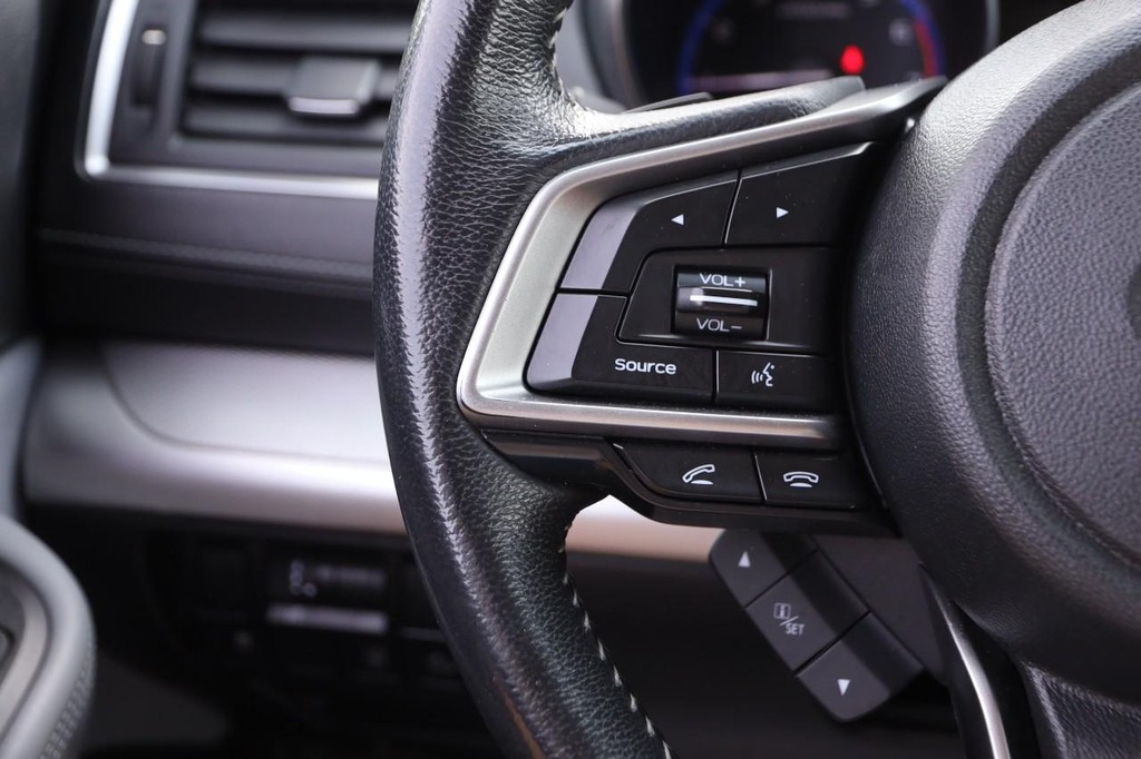 Subaru Outback Vehicle Full-screen Gallery Image 11