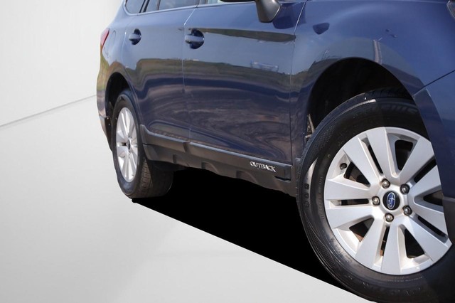Subaru Outback Vehicle Image 03