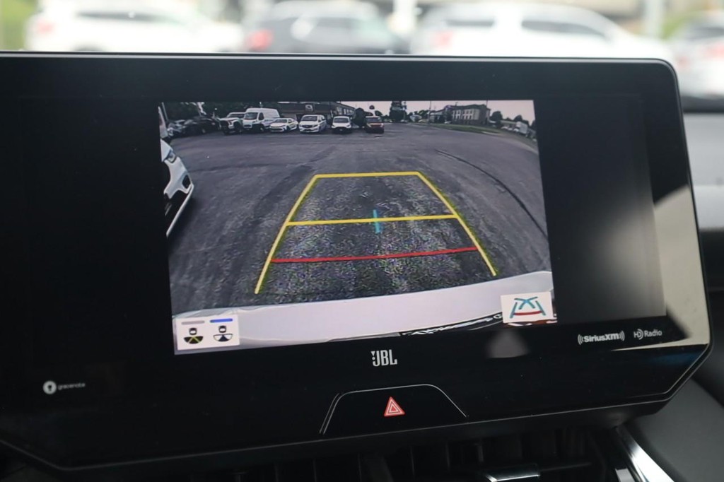 Toyota Venza Vehicle Full-screen Gallery Image 15