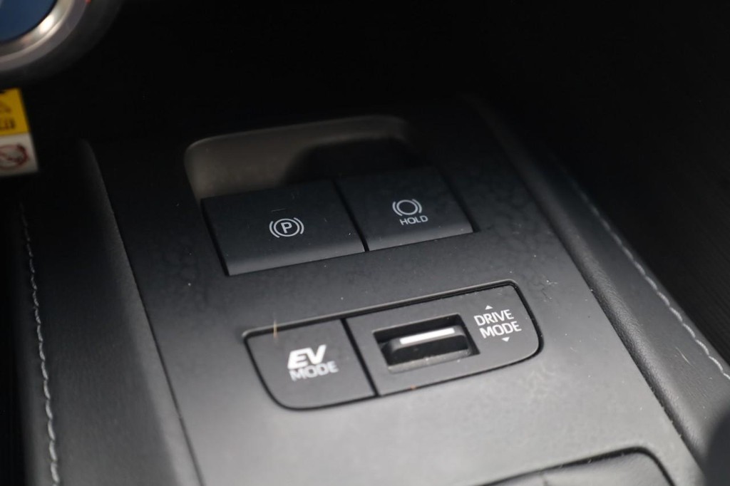 Toyota Venza Vehicle Full-screen Gallery Image 17