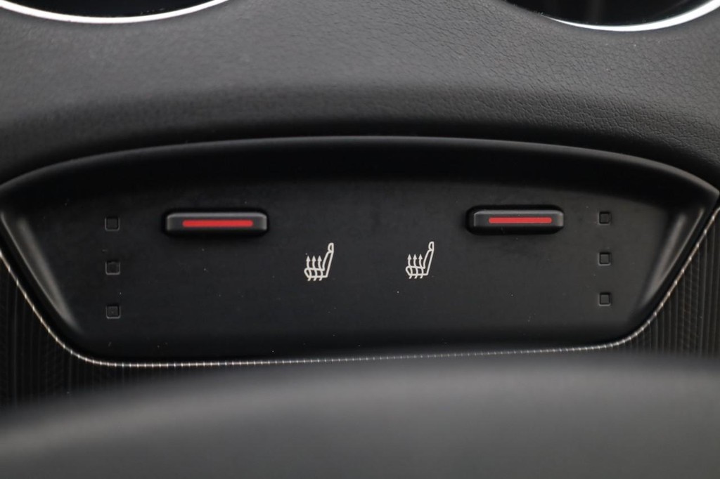 Toyota Venza Vehicle Full-screen Gallery Image 18