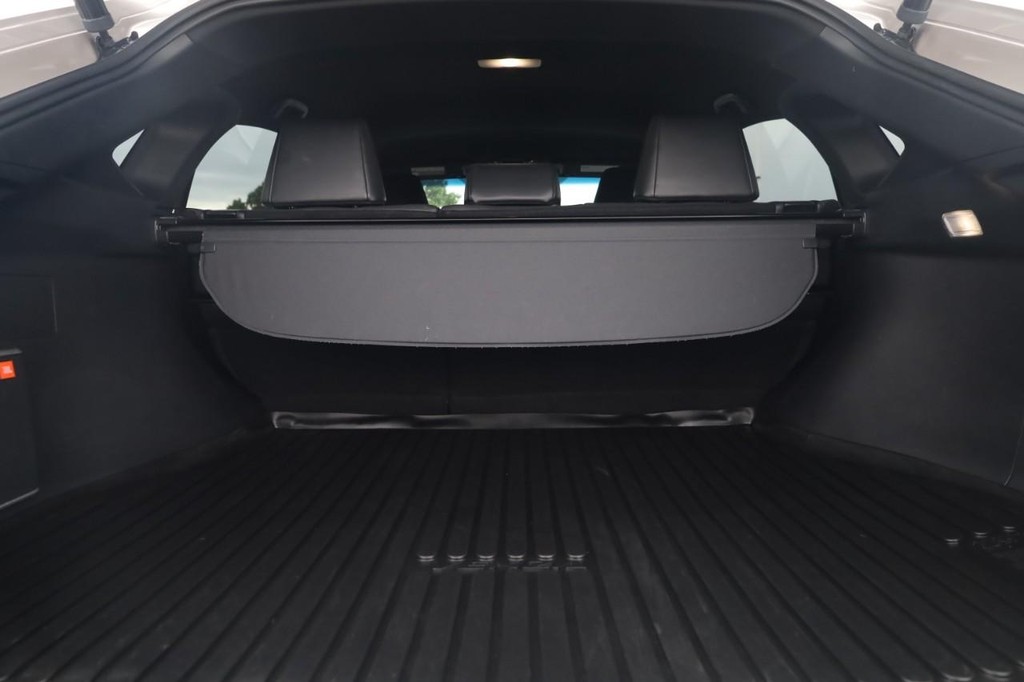 Toyota Venza Vehicle Full-screen Gallery Image 25