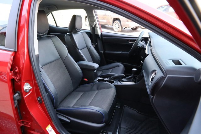 Toyota Corolla Vehicle Image 26