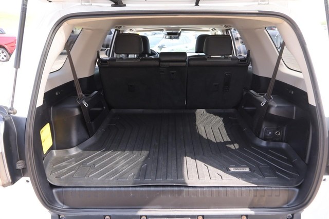 Toyota 4Runner Vehicle Image 07